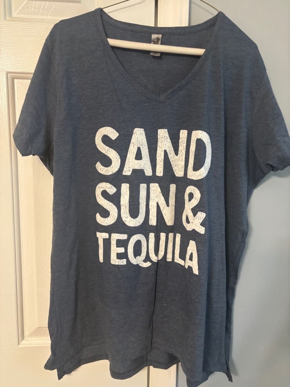 Graphic V-Neck Tee - Sand Sun & Tequila